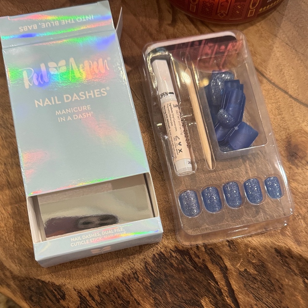 Red Aspen Nail Dashes “Into the Blue, Babs” - Picture 3 of 5